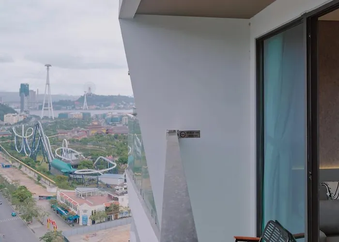 Modern Balcony Near Sun World - The Ha Long